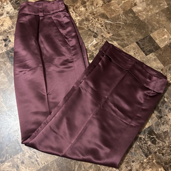 Jennifer Lopez Satin Pants-Size 2 & size 4 - Picture 2 of 5